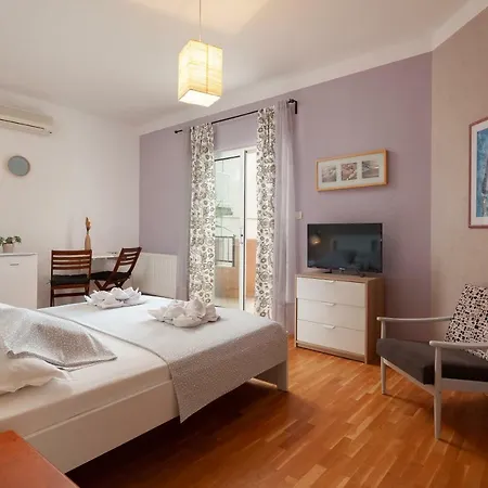 Ferienwohnung Waterfront Roko Podgora Exterior foto