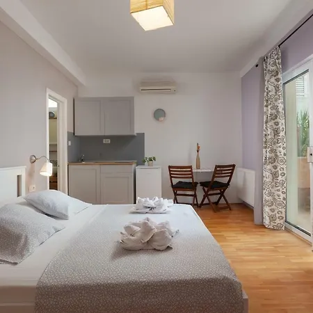 Ferienwohnung Waterfront Roko Podgora Exterior foto