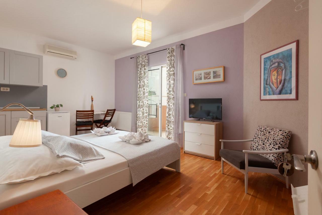 Apartment Waterfront Roko *